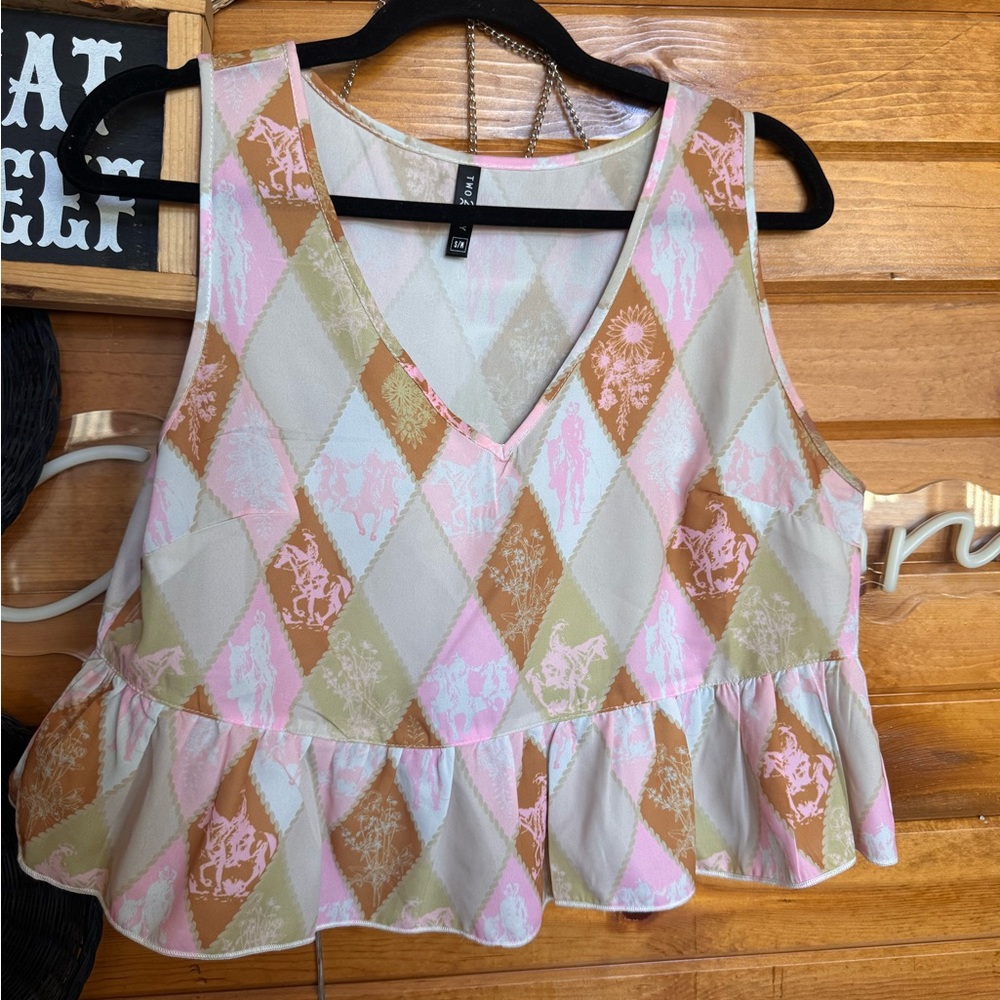 Chic Argyle Women's Tank Top